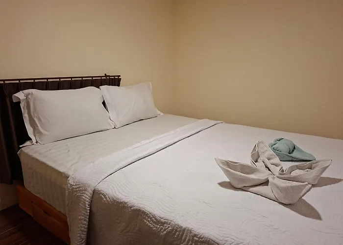 普里曼德若罗维纳酒店 罗威那